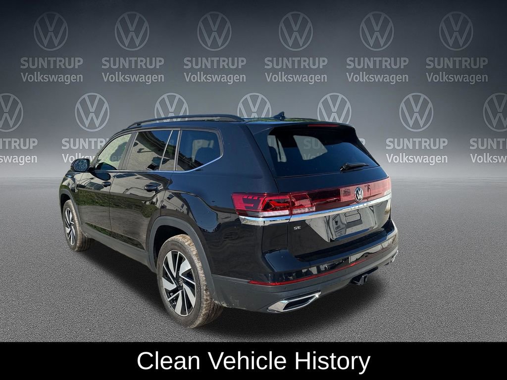 Used 2025 Volkswagen Atlas SE w/ Panoramic Sunroof Package FWD image 4