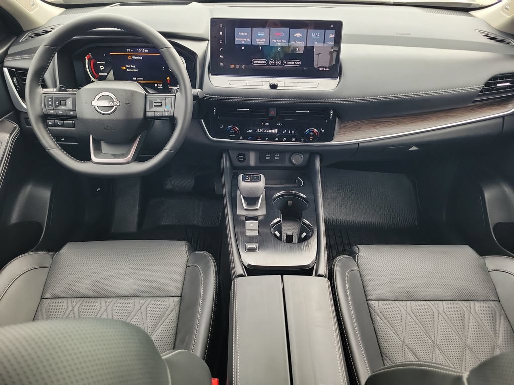 Used 2025 Nissan Rogue Platinum w/ Platinum Premium Package FWD image 13