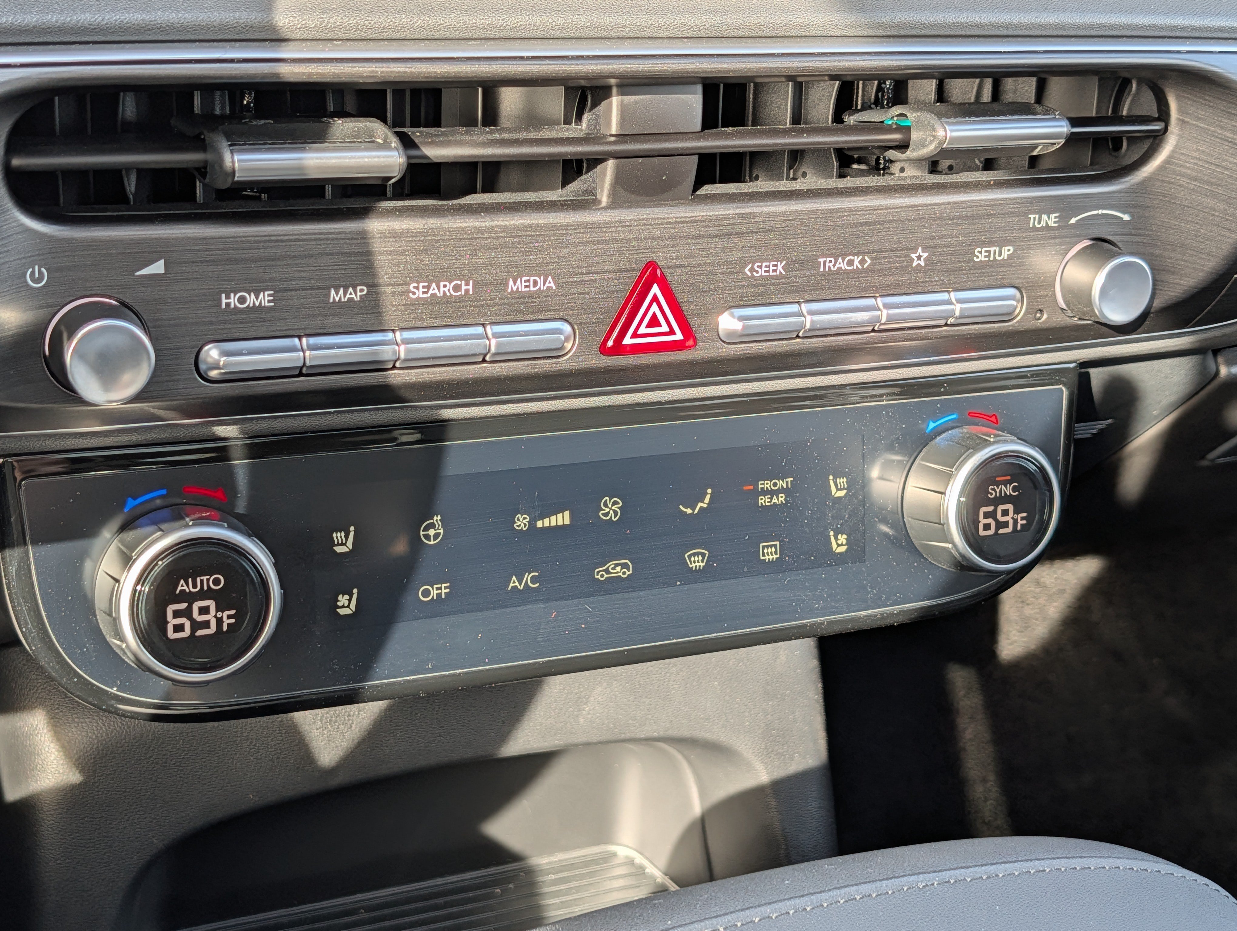 Certified 2026 Hyundai Palisade Limited AWD/4WD image 23