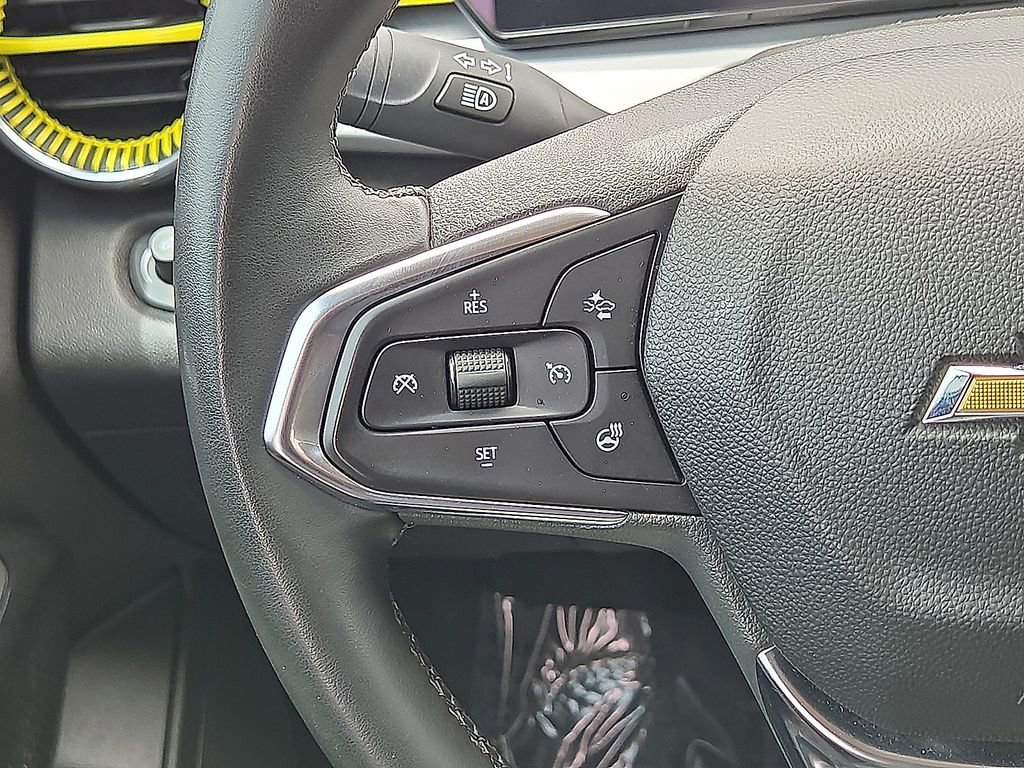 Used 2025 Chevrolet Trax LT w/ Driver Confidence Package FWD image 19