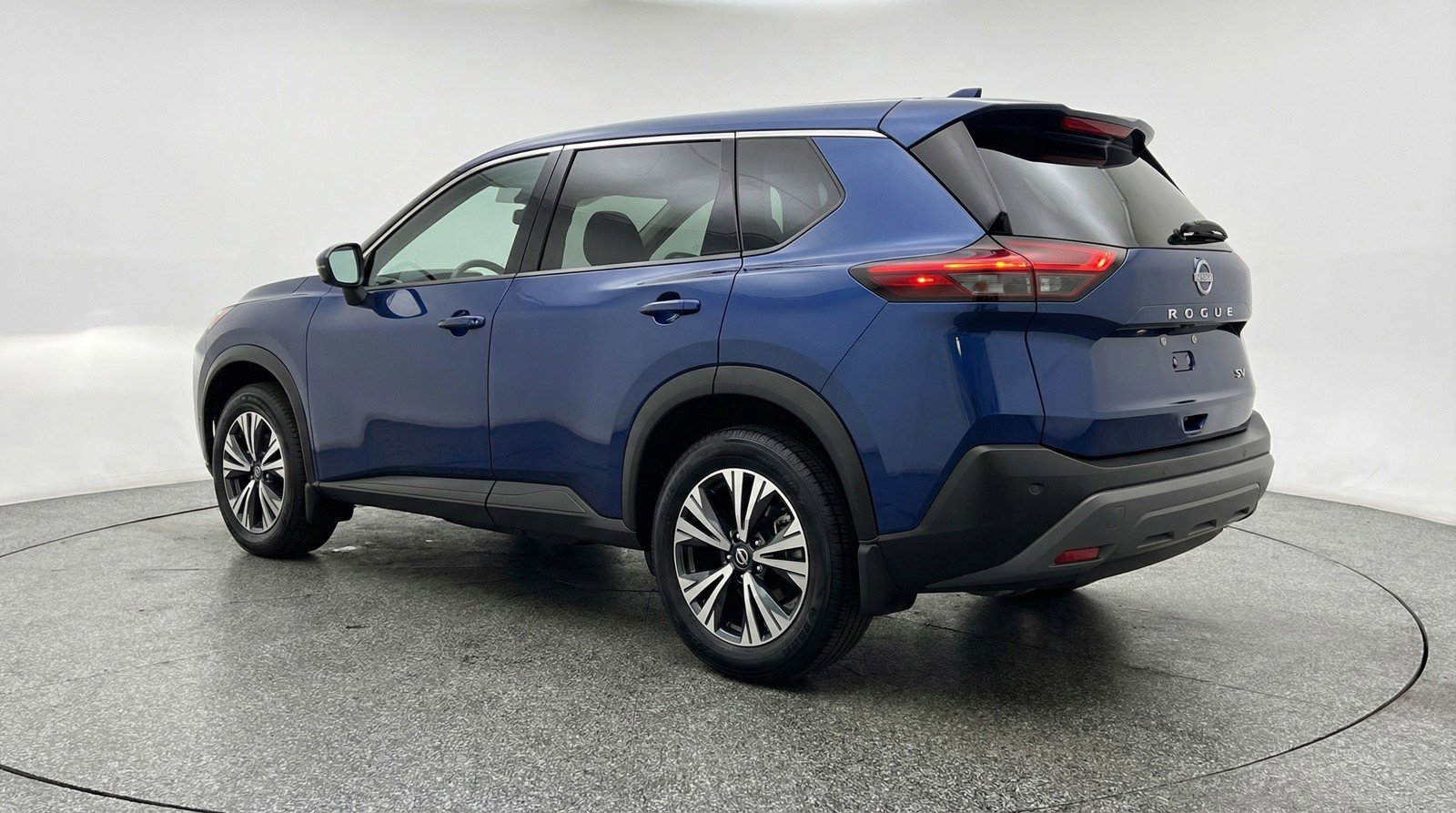 Used 2023 Nissan Rogue SV image 6