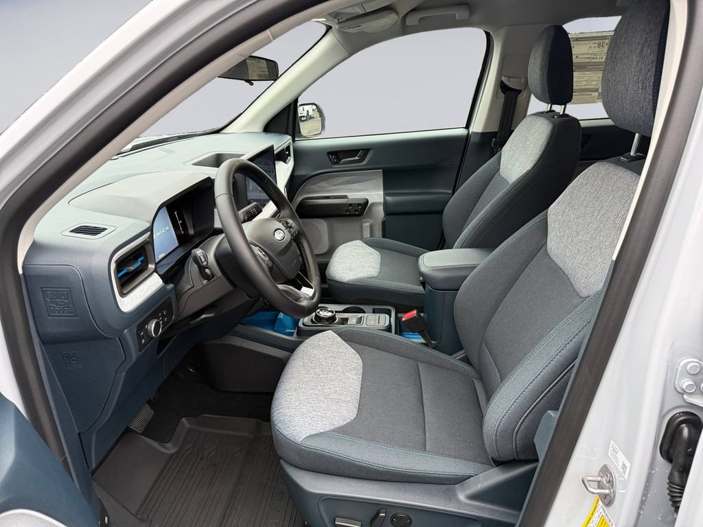 New 2025 Ford Maverick XLT w/ XLT Luxury Package FWD image 10