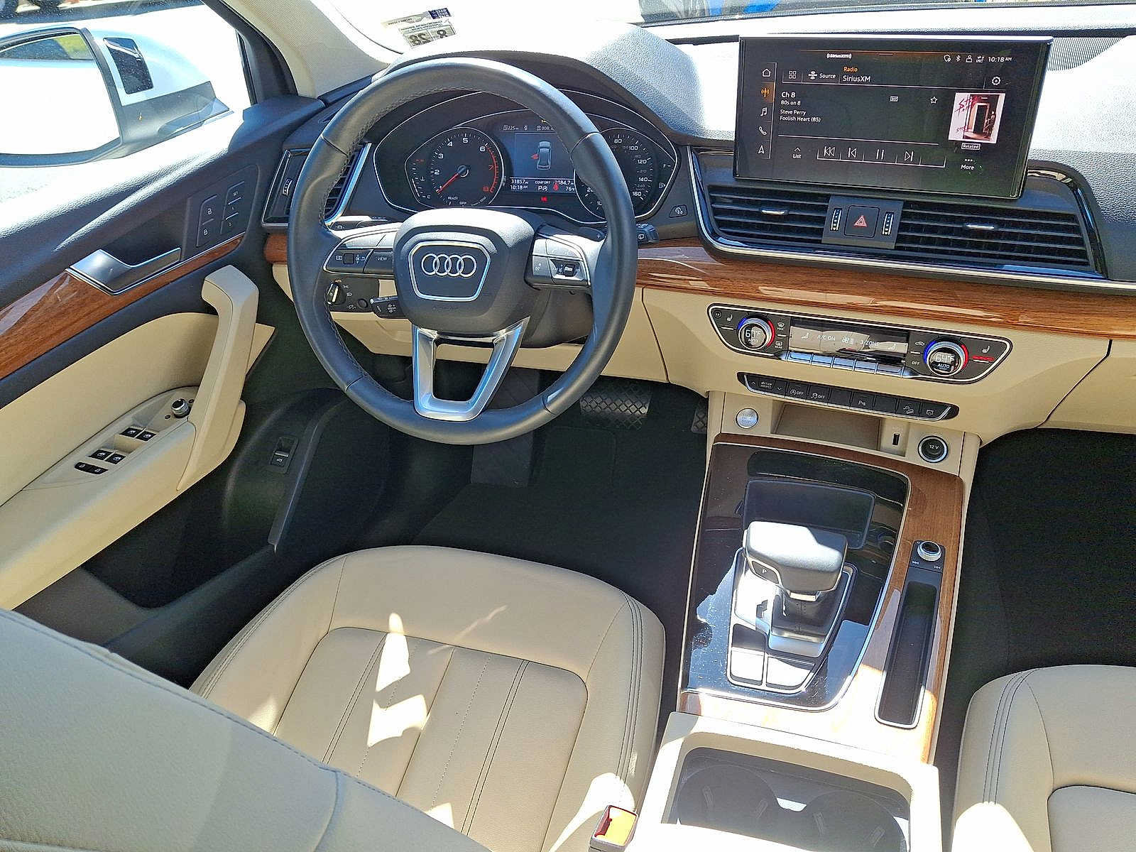 Used 2023 Audi Q5 2.0T Premium w/ Convenience Package AWD/4WD image 15