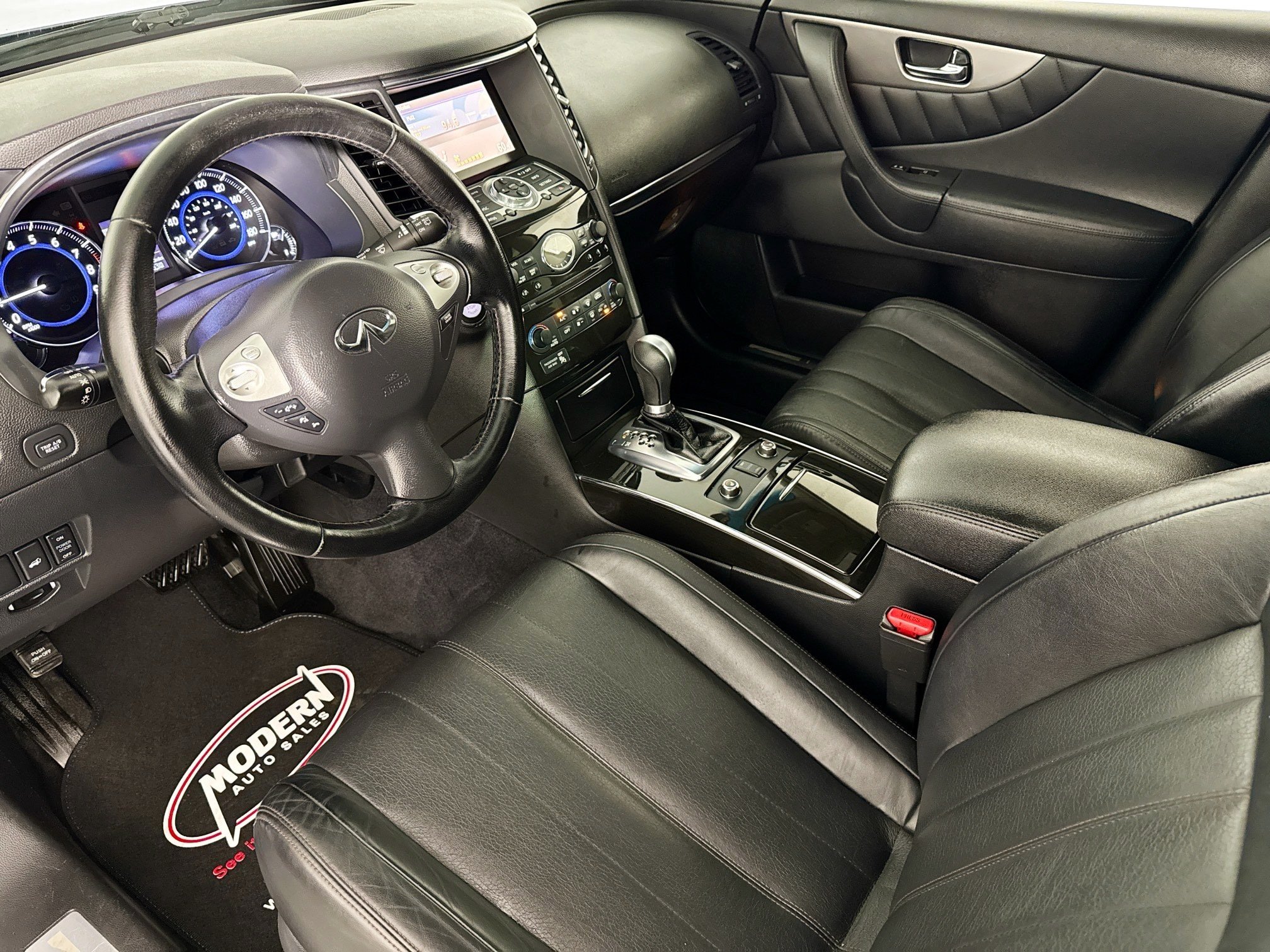 Used 2017 INFINITI QX70 AWD image 8