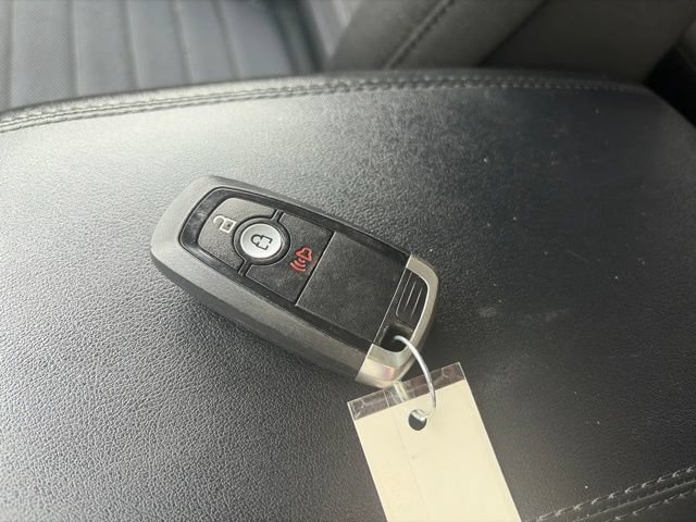 Used 2020 Ford Edge SE FWD image 47