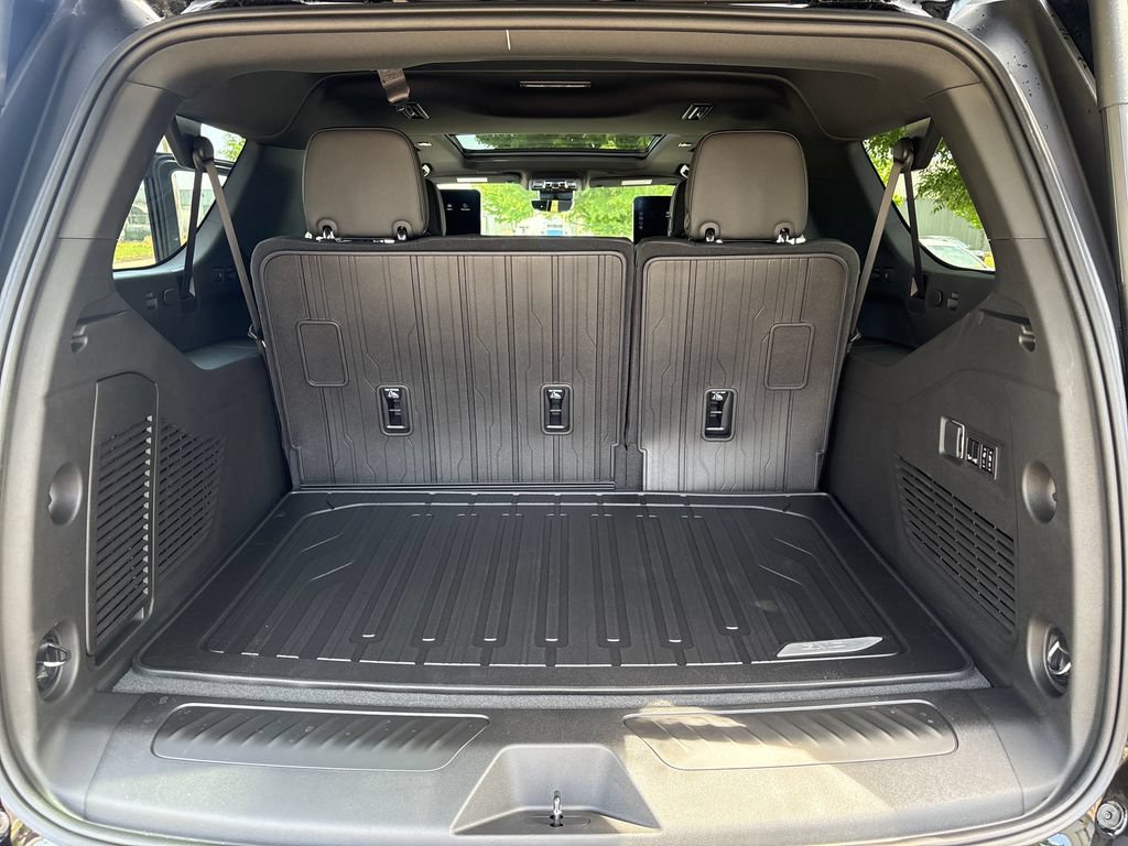 New 2026 GMC Yukon XL Elevation w/ Elevation Premium Package AWD/4WD image 43