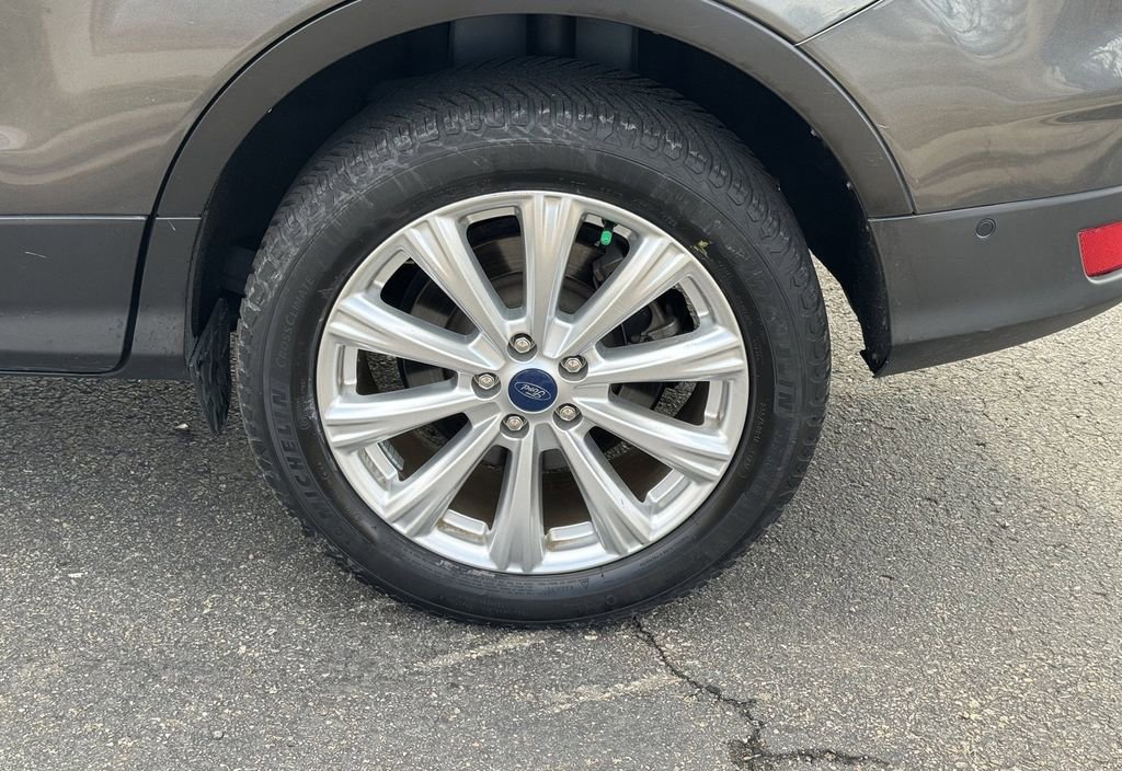 Used 2018 Ford Escape Titanium image 12