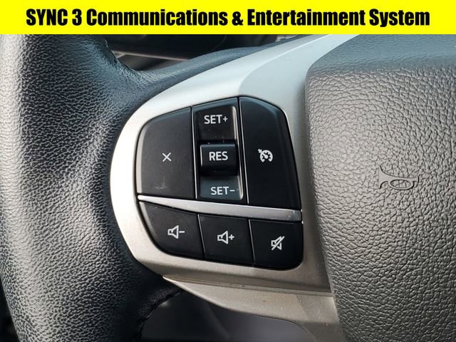 Used 2022 Ford Explorer XLT image 11