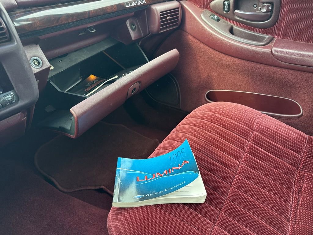 Used 1998 Chevrolet Lumina FWD image 29