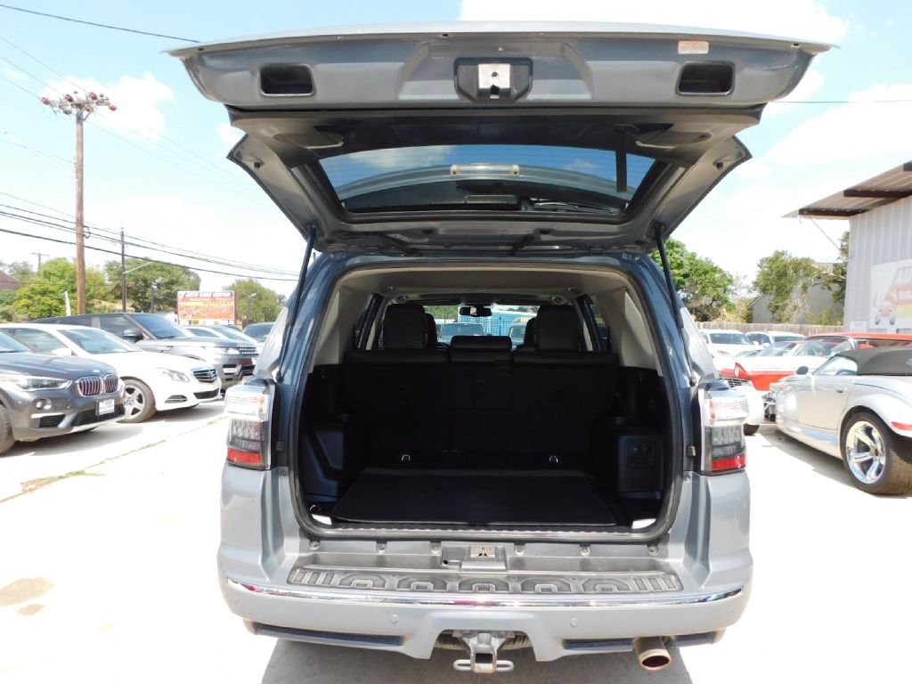 Used 2014 Toyota 4Runner SR5 image 19