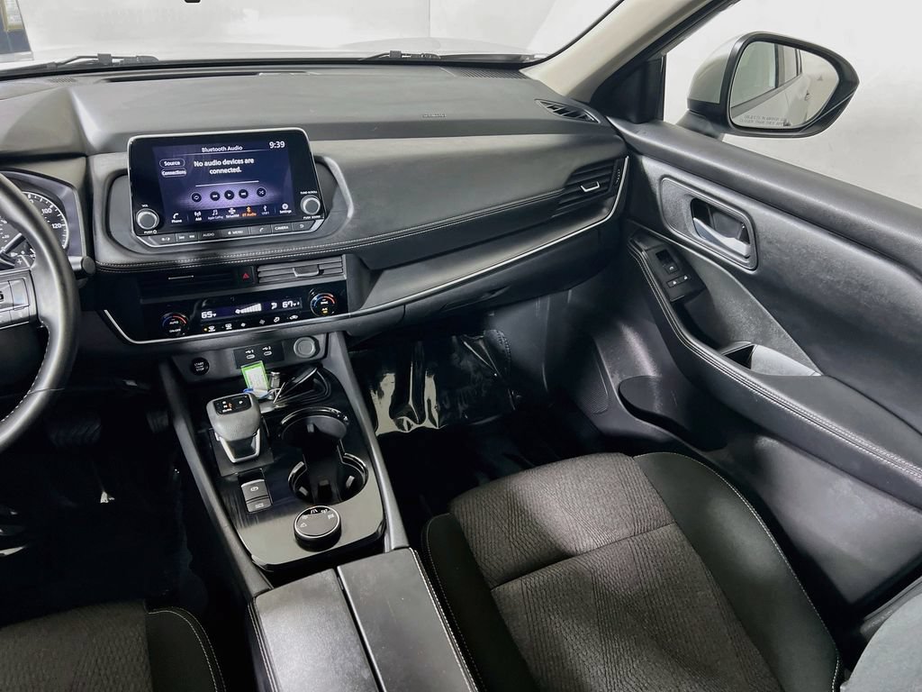 Used 2025 Nissan Rogue SV AWD/4WD image 20