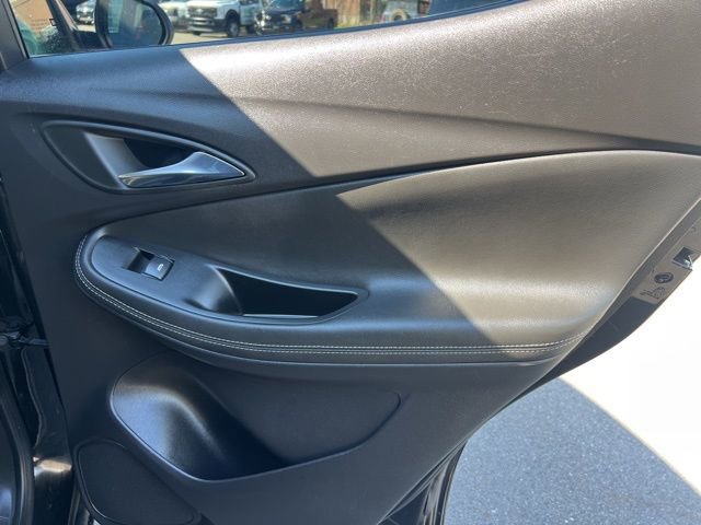 Used 2023 Buick Encore GX Select image 12