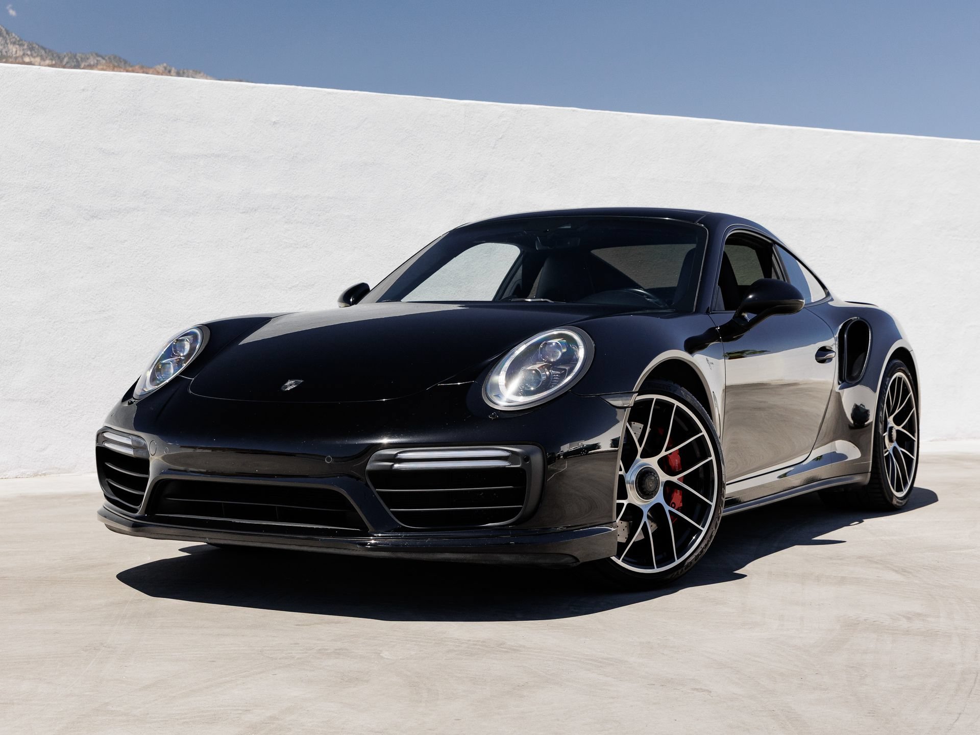 Certified 2018 Porsche 911 Turbo AWD/4WD image 1