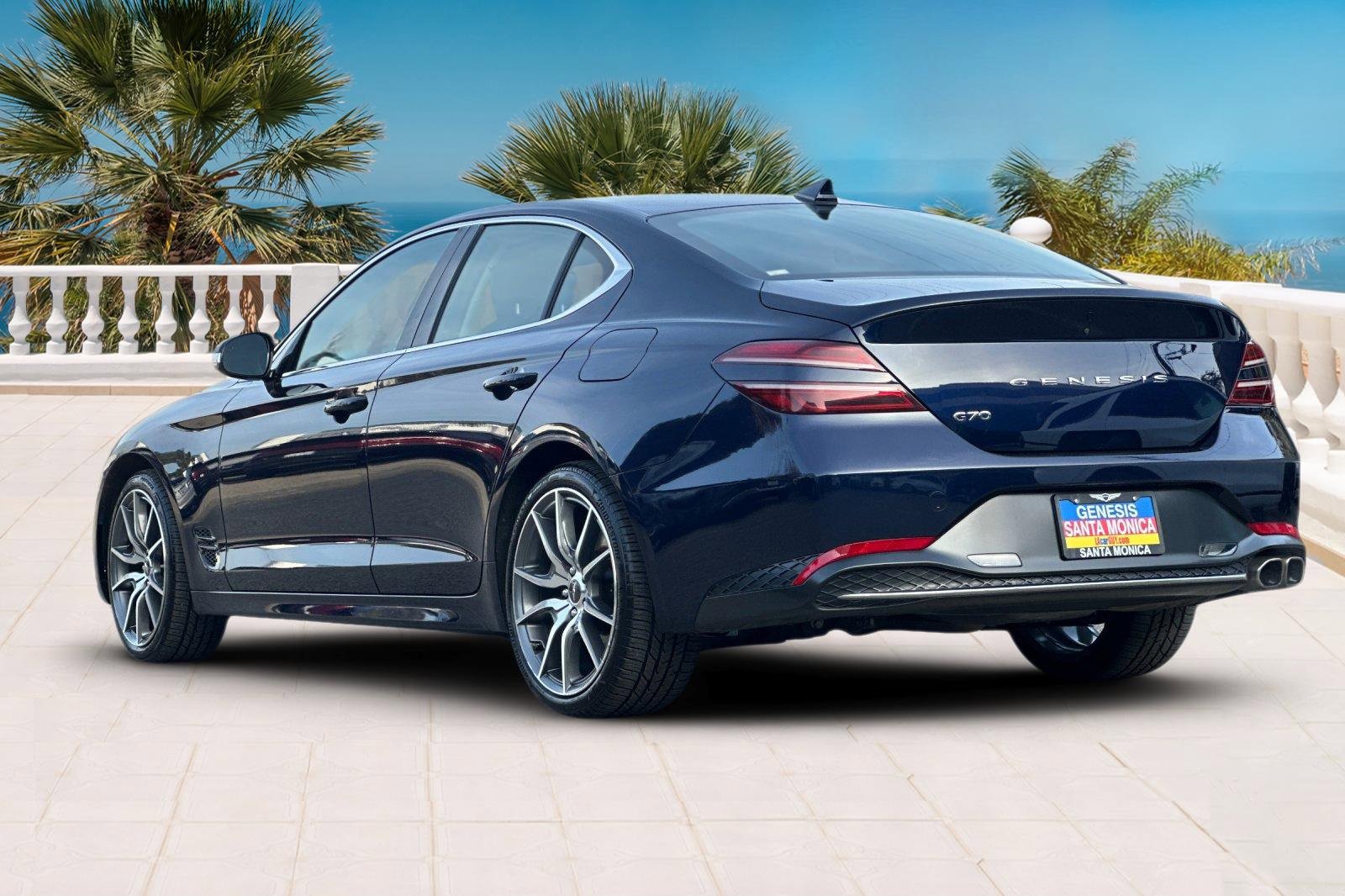 Used 2023 Genesis G70 2.0T image 7