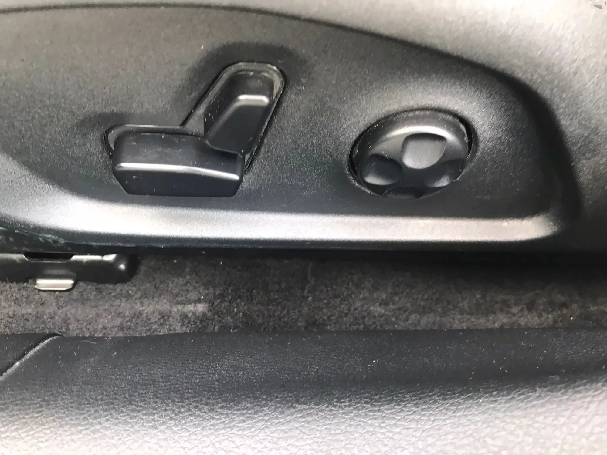 Used 2019 Jeep Compass Latitude w/ Popular Equipment Group AWD/4WD image 14