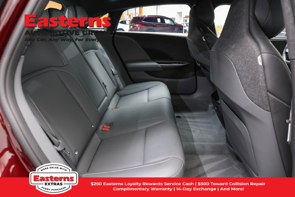 Used 2024 Lucid Air Pure RWD image 23