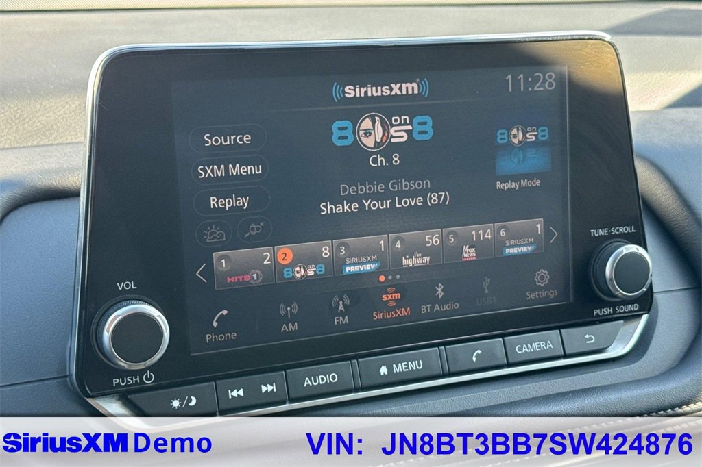 Used 2025 Nissan Rogue SV image 26