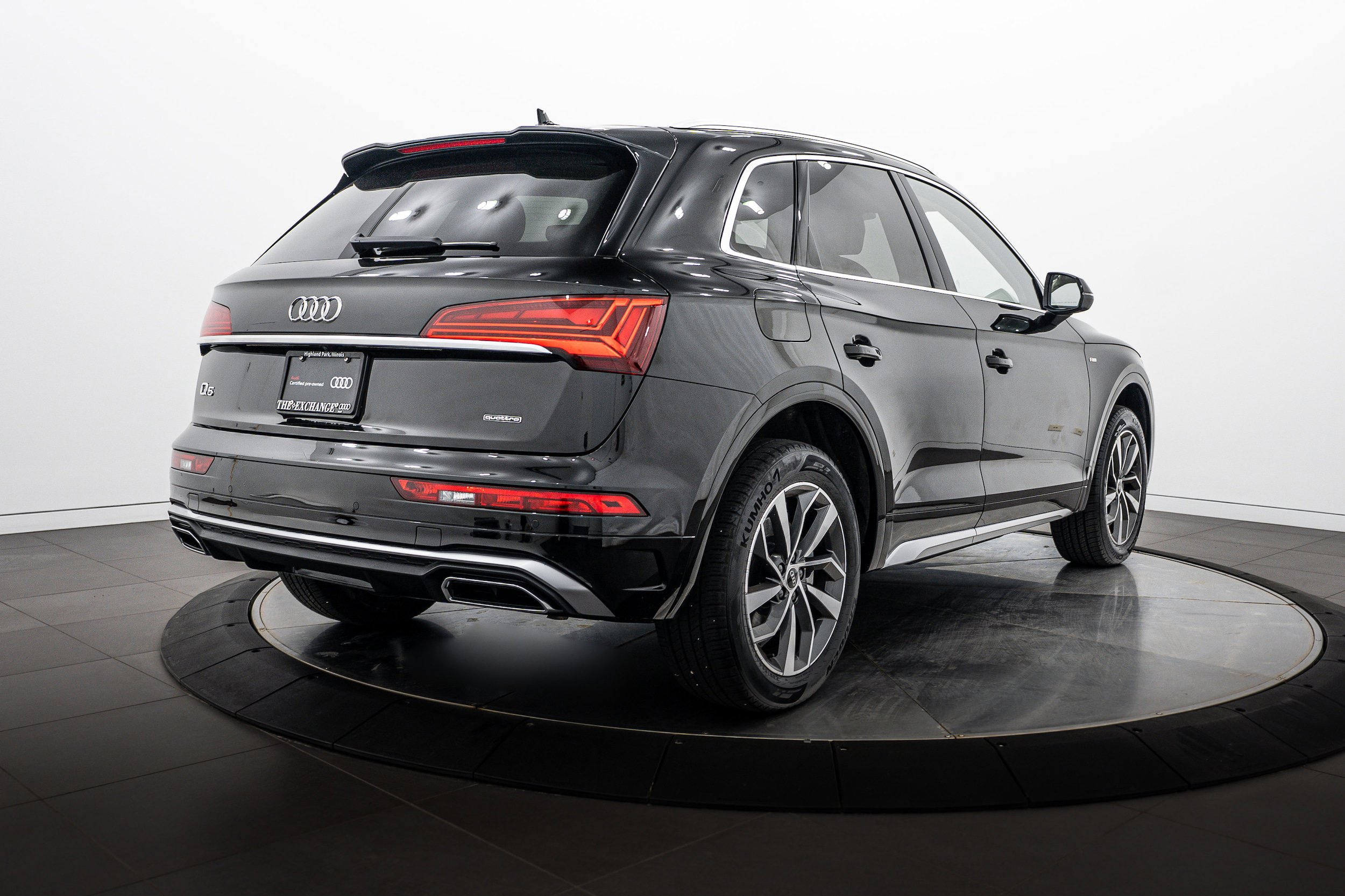 Certified 2023 Audi Q5 2.0T Premium Plus w/ Premium Plus Package AWD/4WD image 4