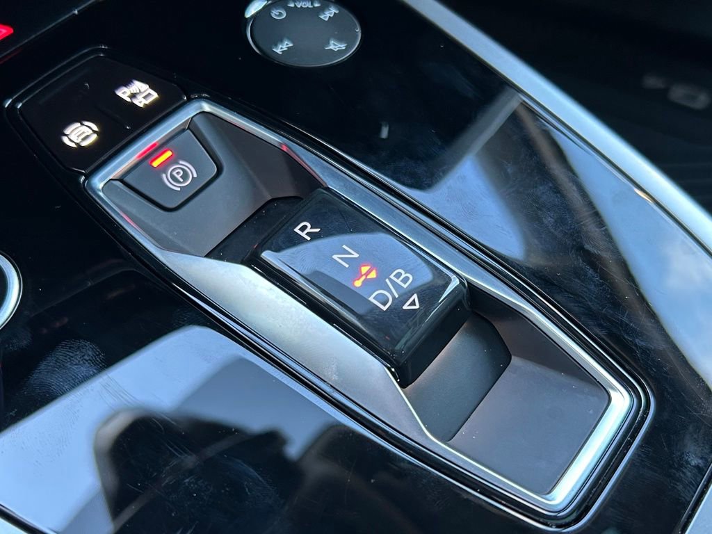 Used 2023 Audi Q4 e-tron Premium Plus w/ Premium Plus image 33