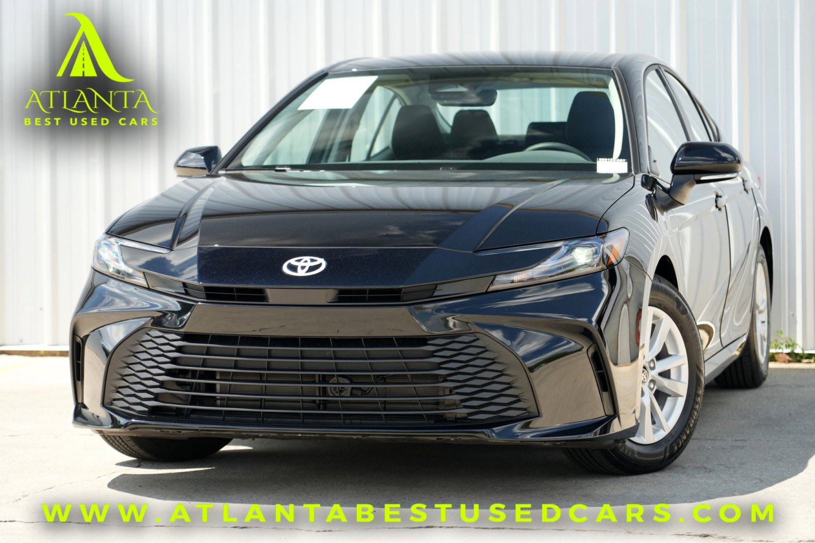 Used 2025 Toyota Camry LE w/ Convenience Package video 1