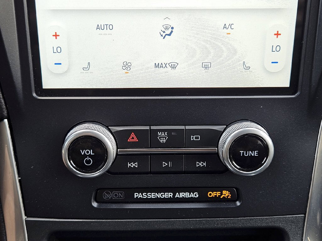 Used 2023 Ford Edge ST AWD/4WD image 19