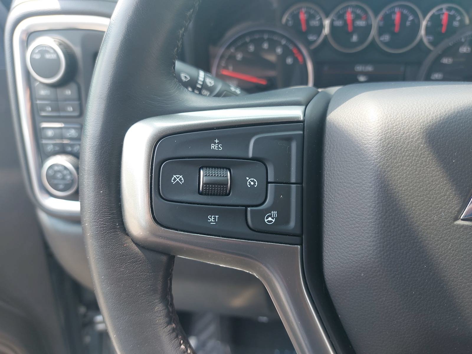 Used 2021 Chevrolet Silverado 1500 LT Trail Boss w/ Convenience Package II AWD/4WD image 19