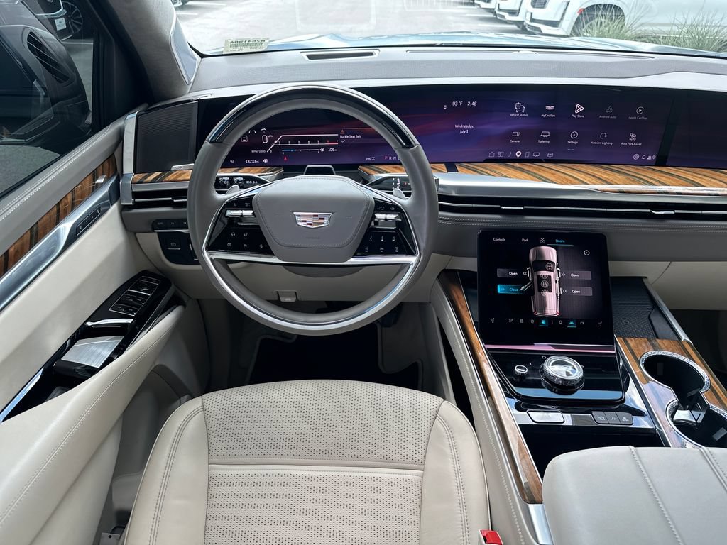 Used 2025 Cadillac Escalade Premium Luxury Platinum w/ LPO, Floor Liner Package AWD/4WD image 33