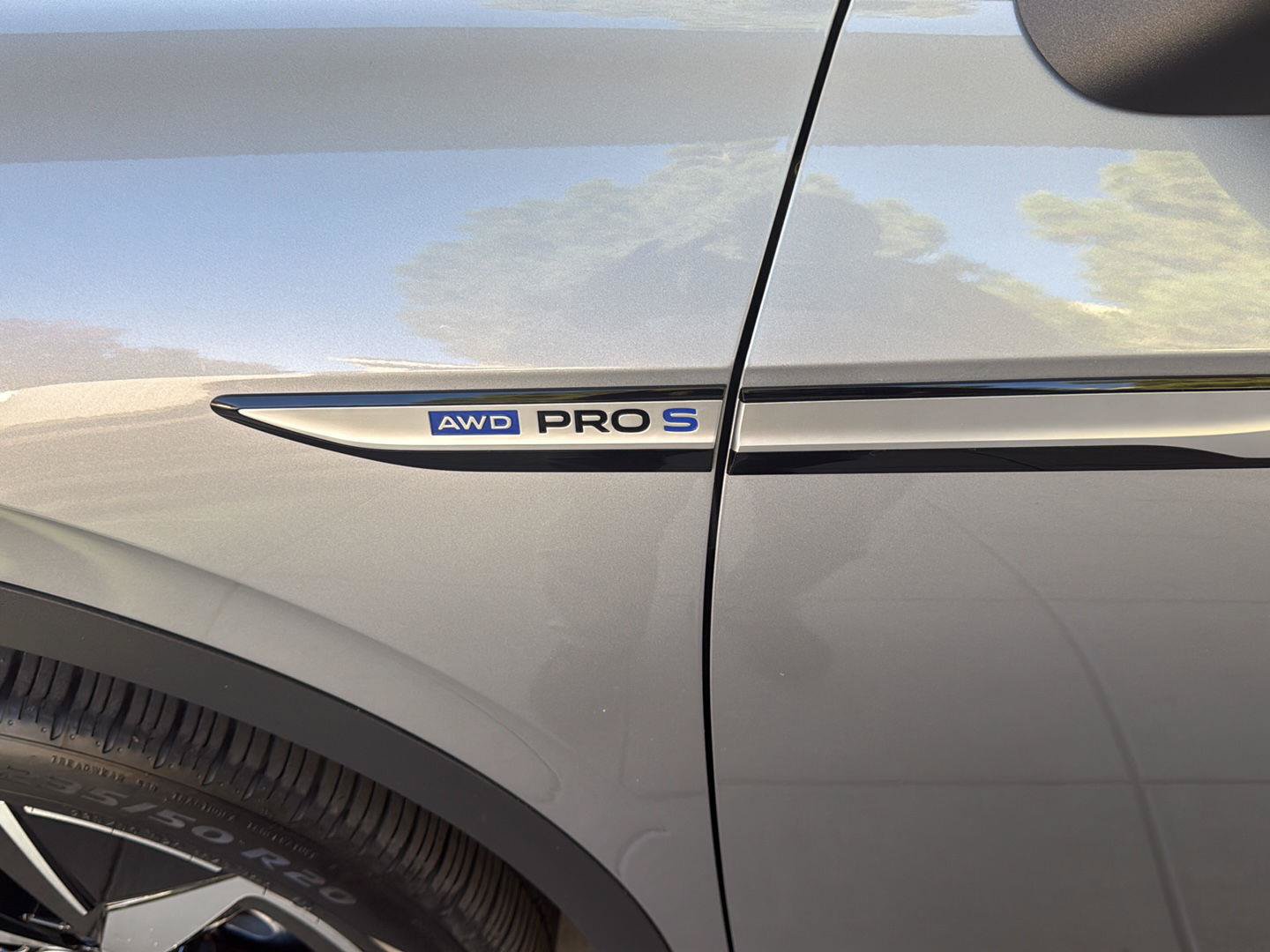 Certified 2023 Volkswagen ID.4 Pro S AWD/4WD image 12