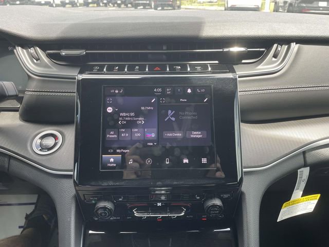 New 2025 Jeep Grand Cherokee Altitude RWD image 21