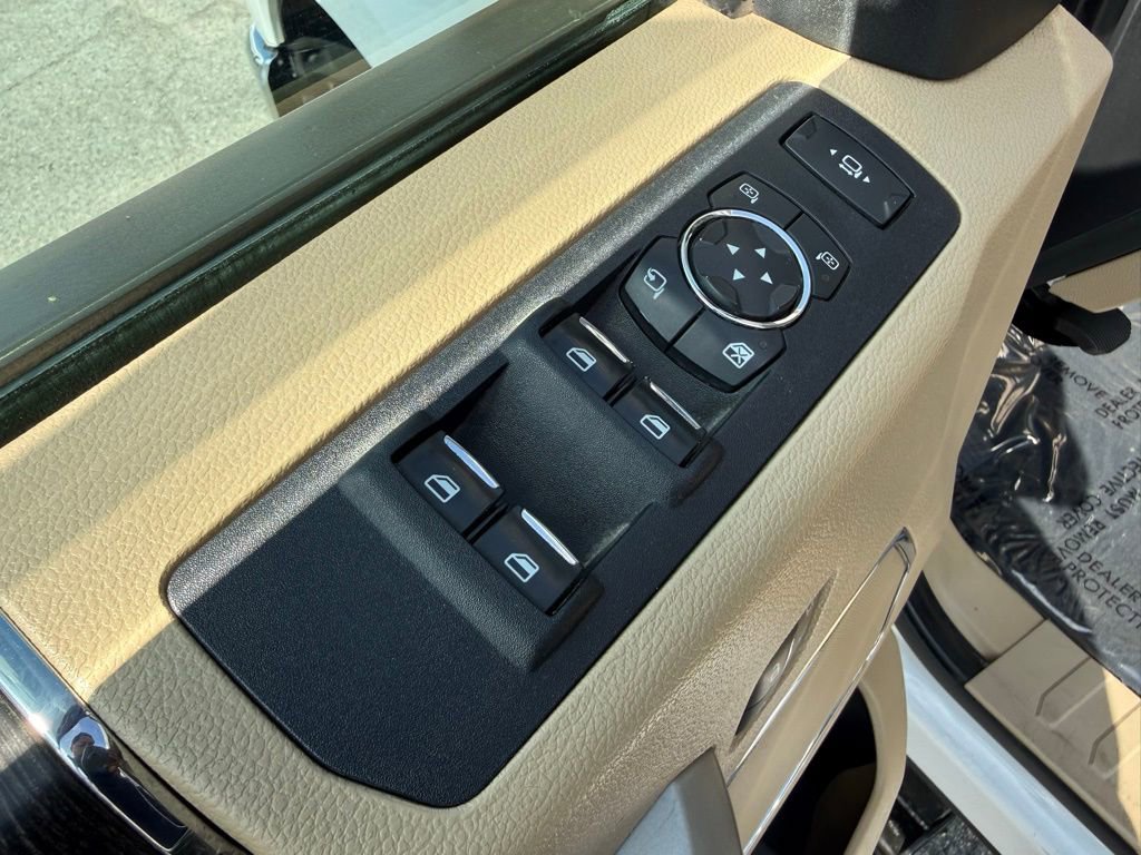 Used 2020 Ford F350 Lariat w/ Lariat Ultimate Package image 16