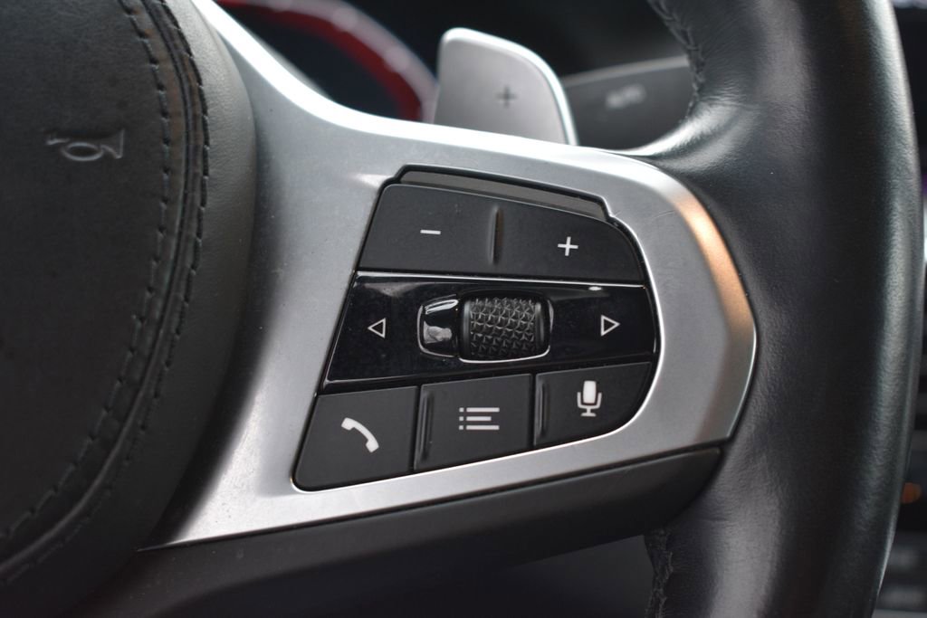 Used 2023 BMW 530e xDrive w/ Executive Package image 16