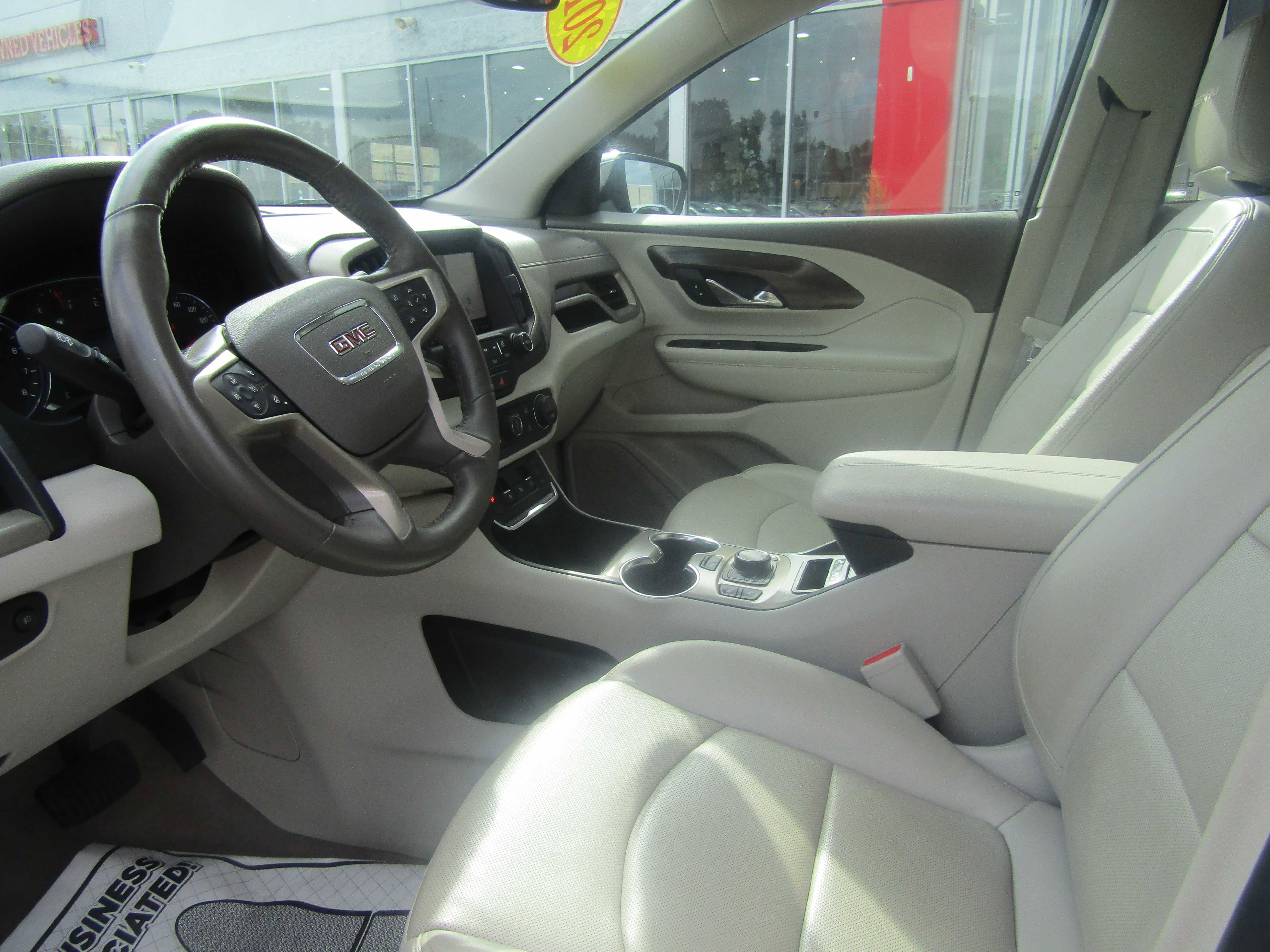 Used 2018 GMC Terrain Denali w/ Advanced Safety Package image 9