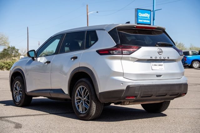 Used 2024 Nissan Rogue S AWD/4WD image 7