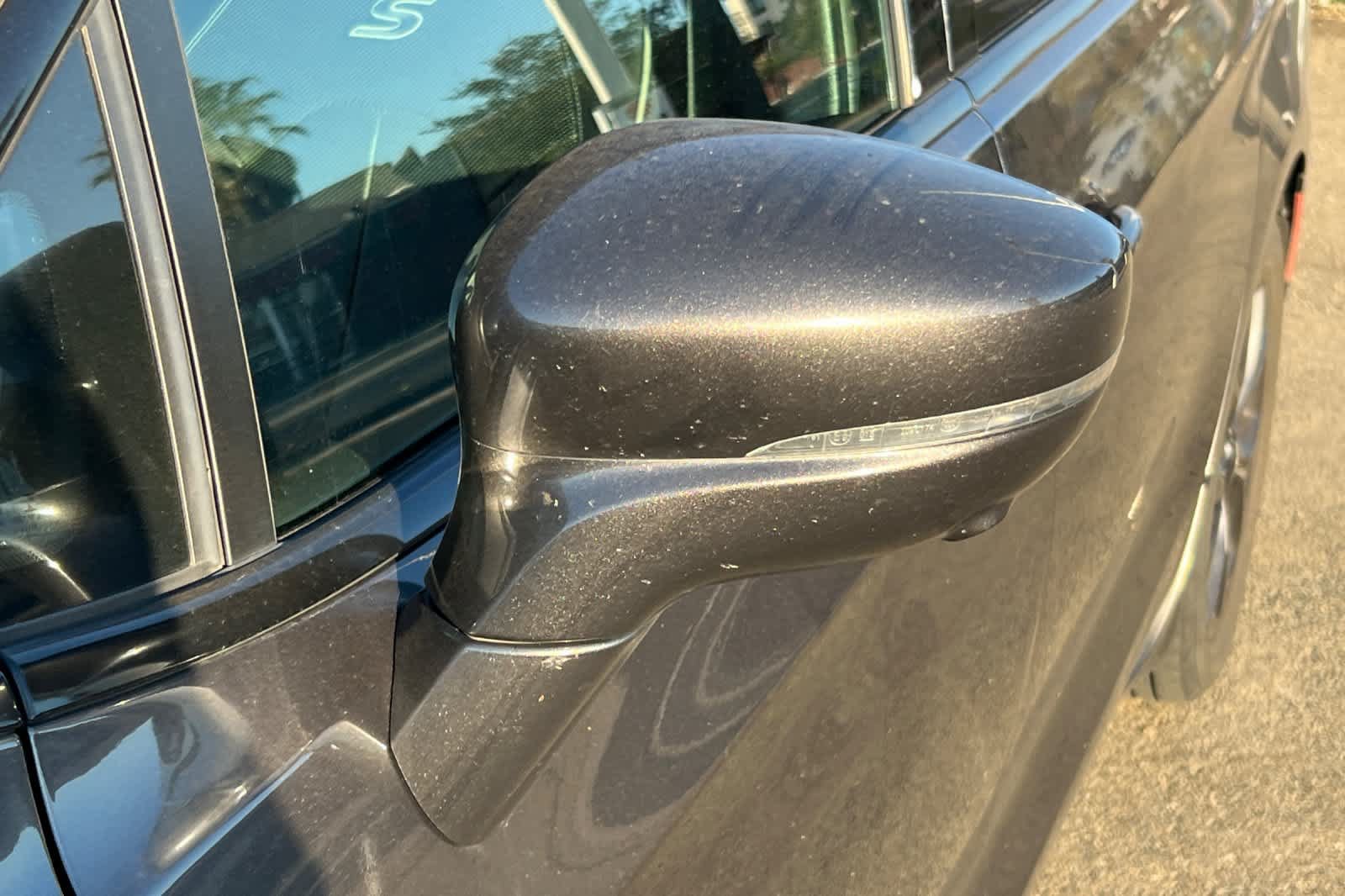 Used 2018 Chrysler Pacifica Limited w/ Advanced Safetytec Group FWD image 12
