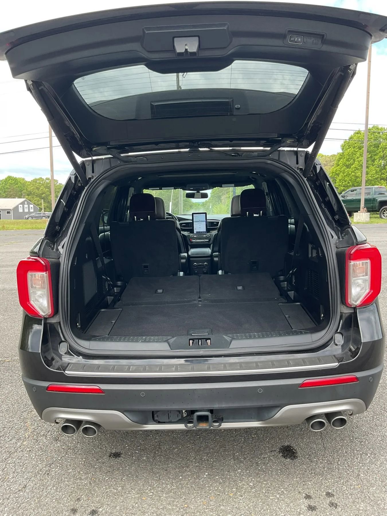 Used 2020 Ford Explorer Platinum w/ Premium Technology Package AWD/4WD image 41