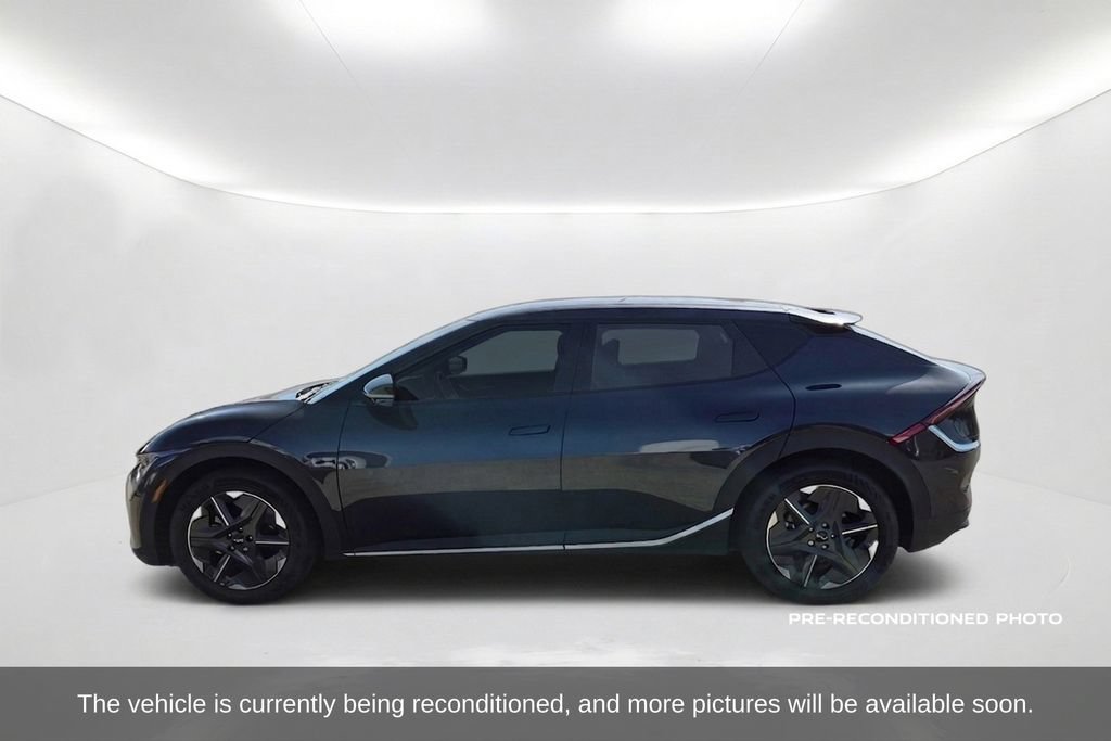 Used 2025 Kia EV6 Light RWD image 9