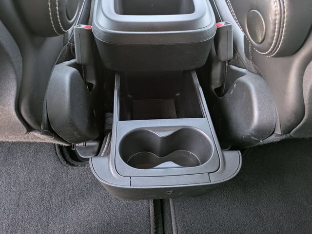 Used 2025 Chrysler Pacifica Select FWD image 17