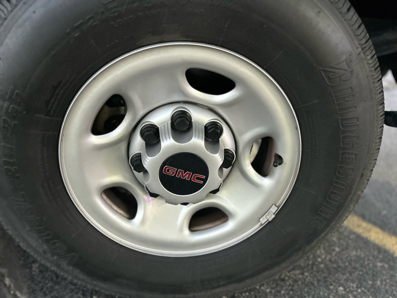 Used 2022 GMC Savana 2500 w/ Driver Convenience Package image 10