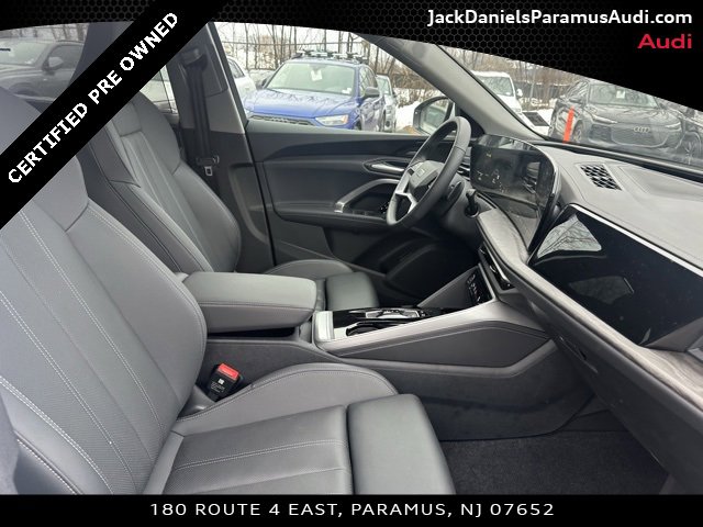 Used 2025 Audi Q5 2.0T Premium Plus w/ Premium Plus image 18