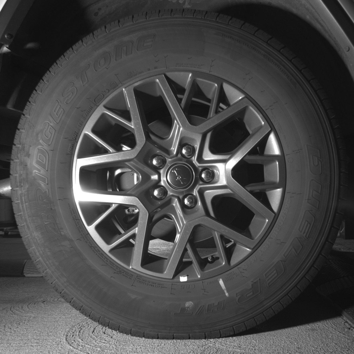 Used 2025 Jeep Wrangler Sahara AWD/4WD image 15