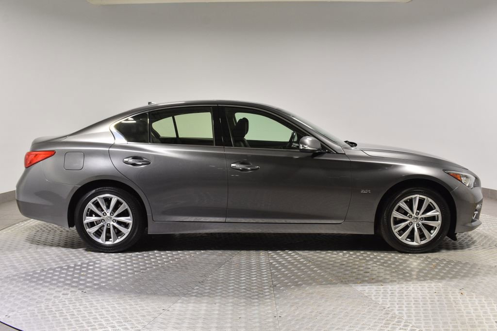 Used 2017 INFINITI Q50 2.0t w/ Moonroof Package image 6