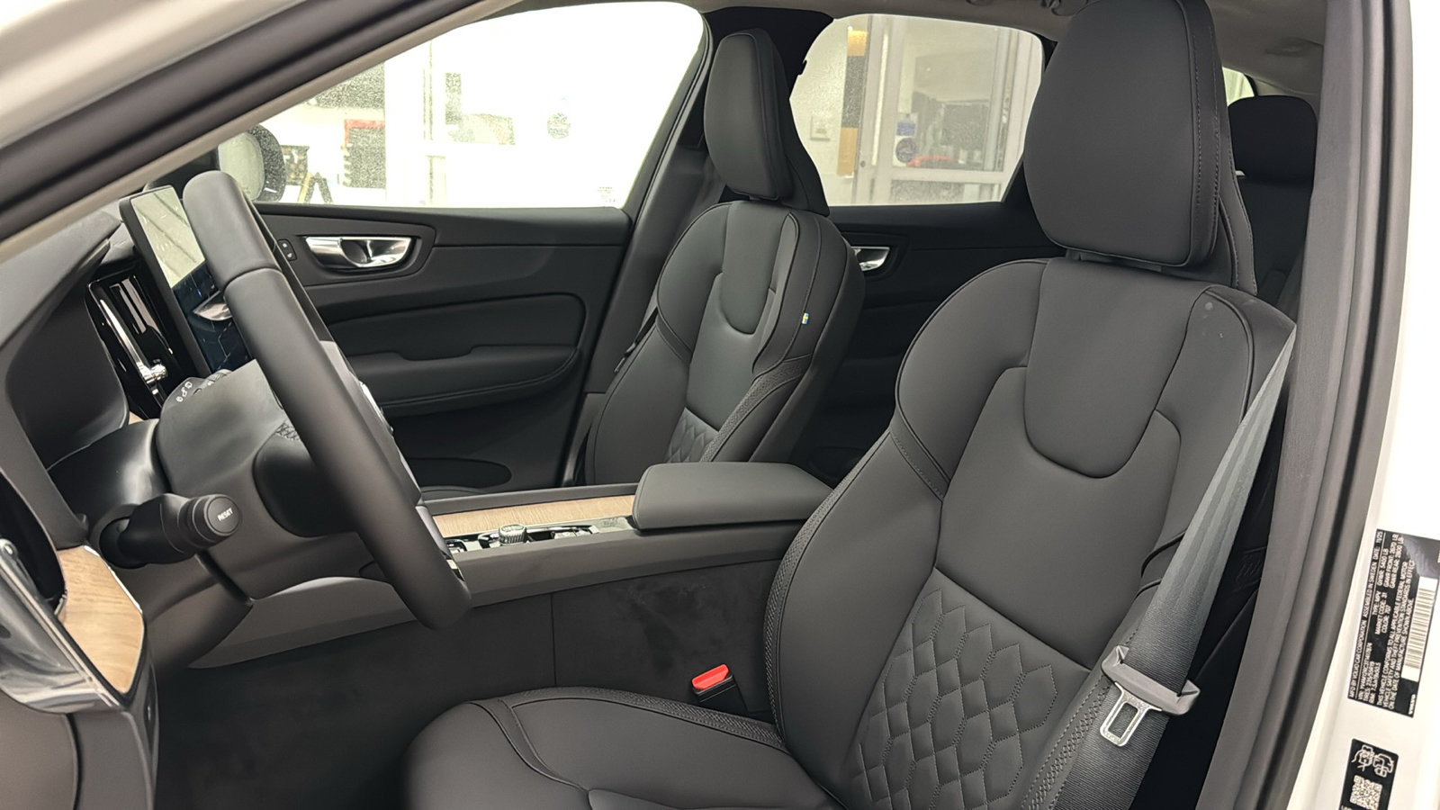 New 2026 Volvo XC60 B5 Plus w/ Climate Package AWD/4WD image 23