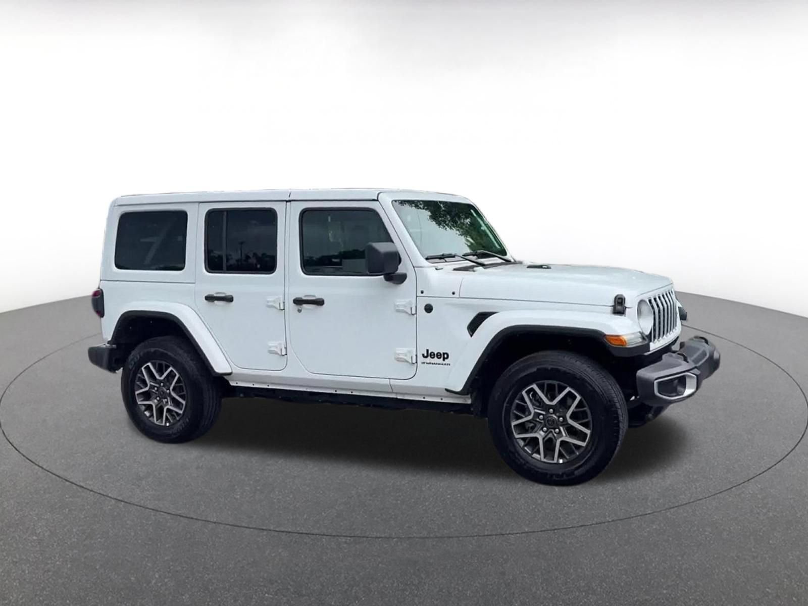 Used 2025 Jeep Wrangler Unlimited Sahara AWD/4WD video 2
