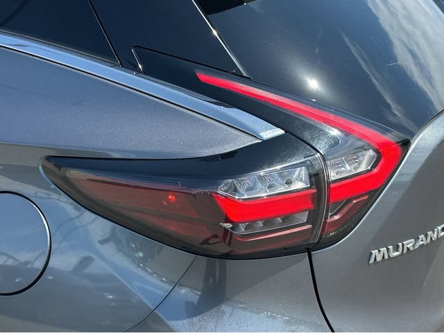 Used 2020 Nissan Murano SV FWD image 11