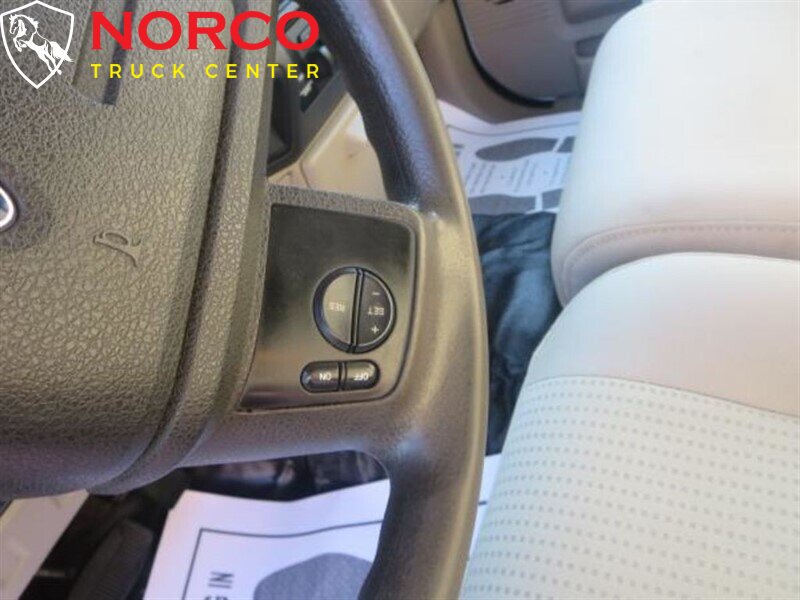 Used 2008 Ford F550 2WD Super Cab Super Duty image 15