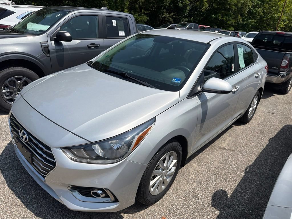 Used 2022 Hyundai Accent SEL FWD image 4