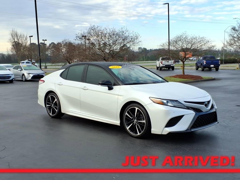 Used 2018 Toyota Camry XSE image 1