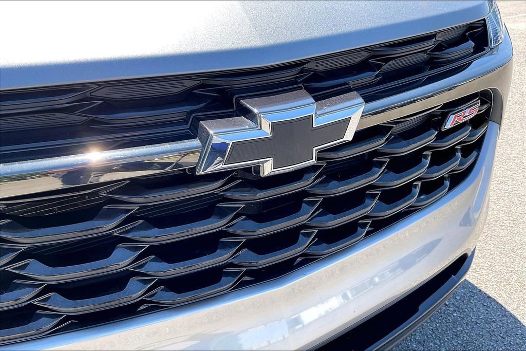 Used 2024 Chevrolet Trax RS w/ Driver Confidence Package FWD image 27