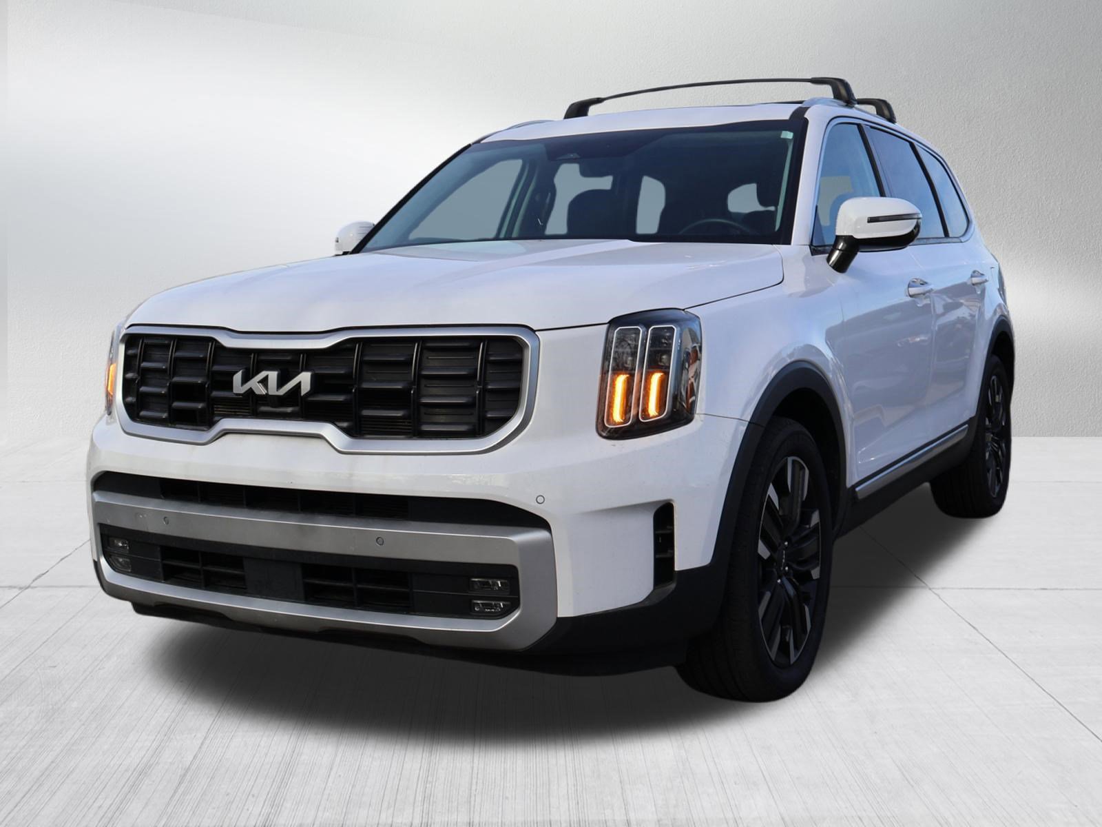Used 2024 Kia Telluride SX Prestige image 3