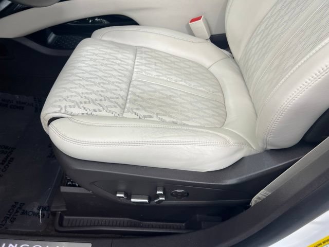 Certified 2023 Lincoln Nautilus Black Label AWD/4WD image 14